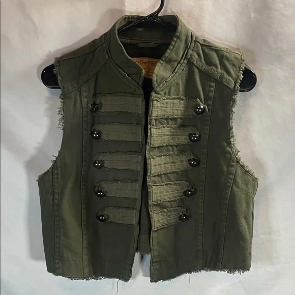 We The Free Olive Green Military Vest - Picture 1 of 7